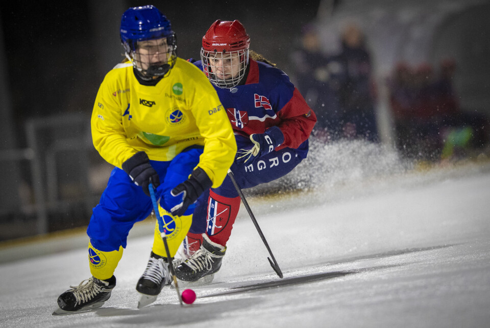 Lovende tross 10-1-tap på to kamper for de norske bandyjentene