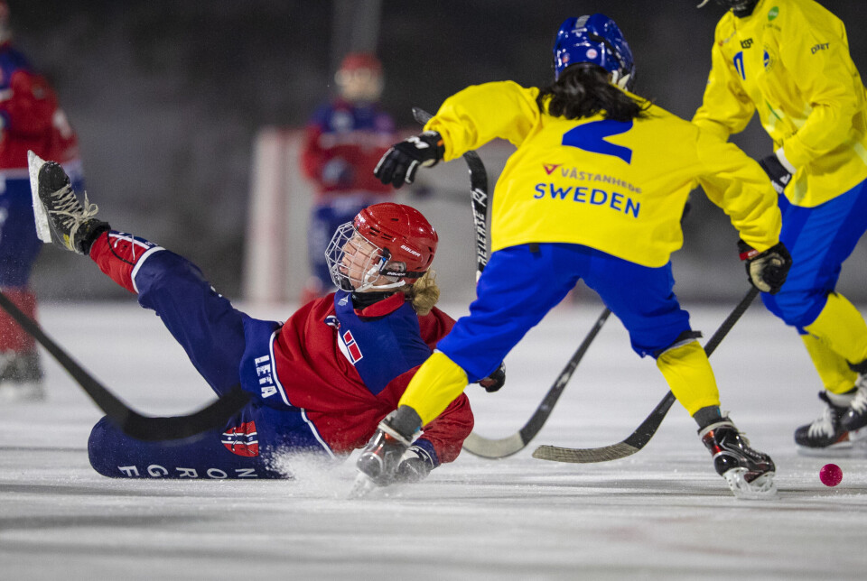 Lovende tross 10-1-tap på to kamper for de norske bandyjentene