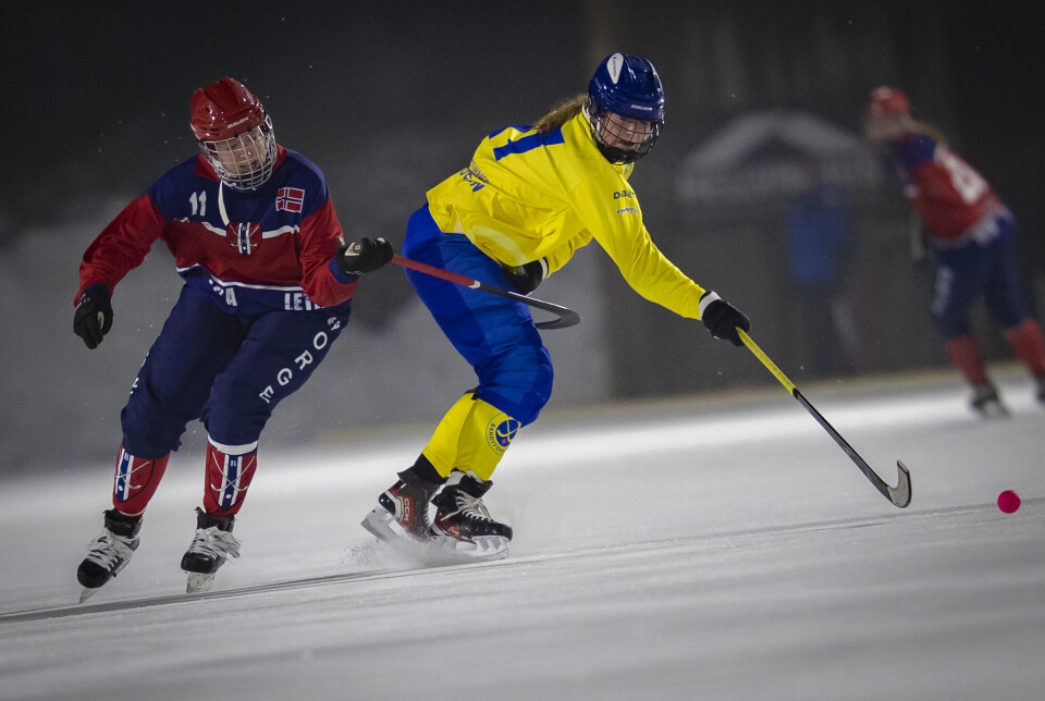 Lovende tross 10-1-tap på to kamper for de norske bandyjentene
