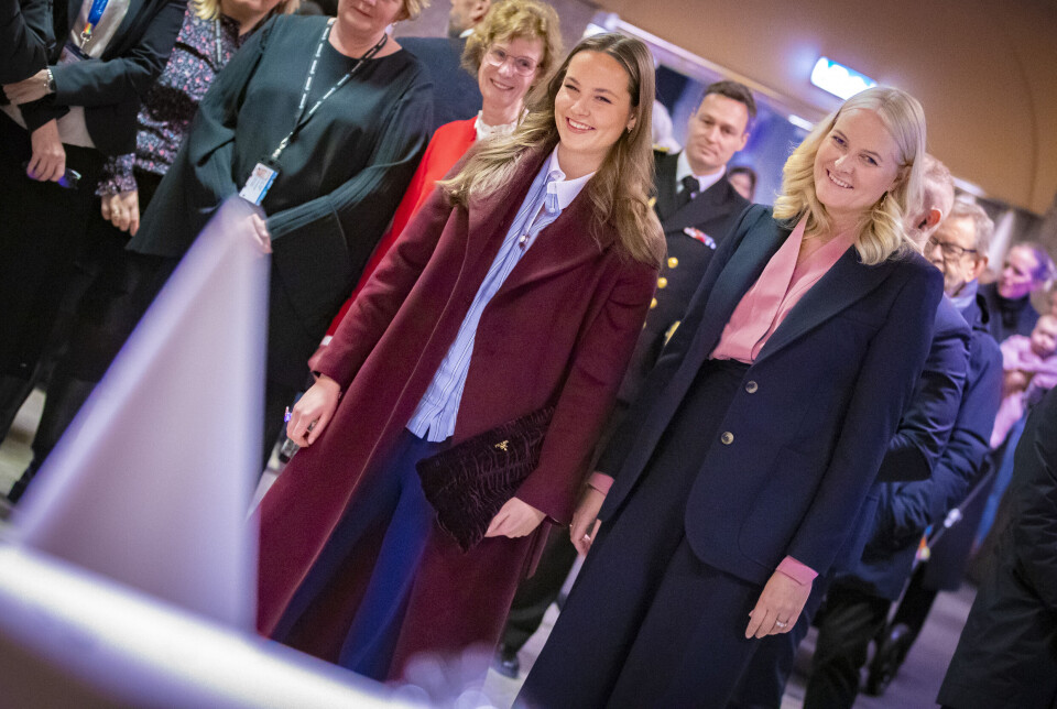 Lin (5) fikk prinsesse-besøk på sykehuset
