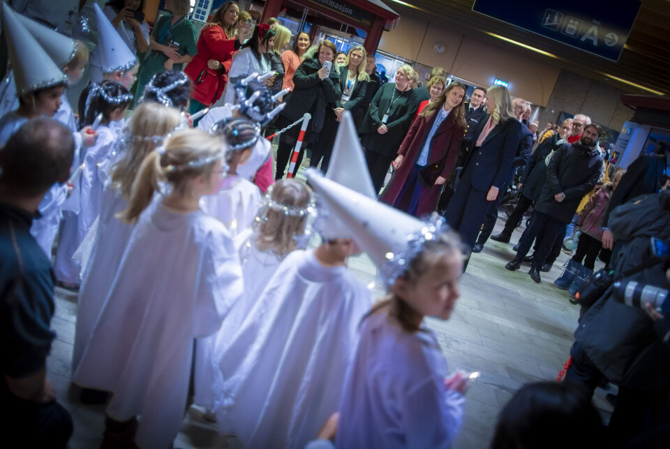 Lin (5) fikk prinsesse-besøk på sykehuset