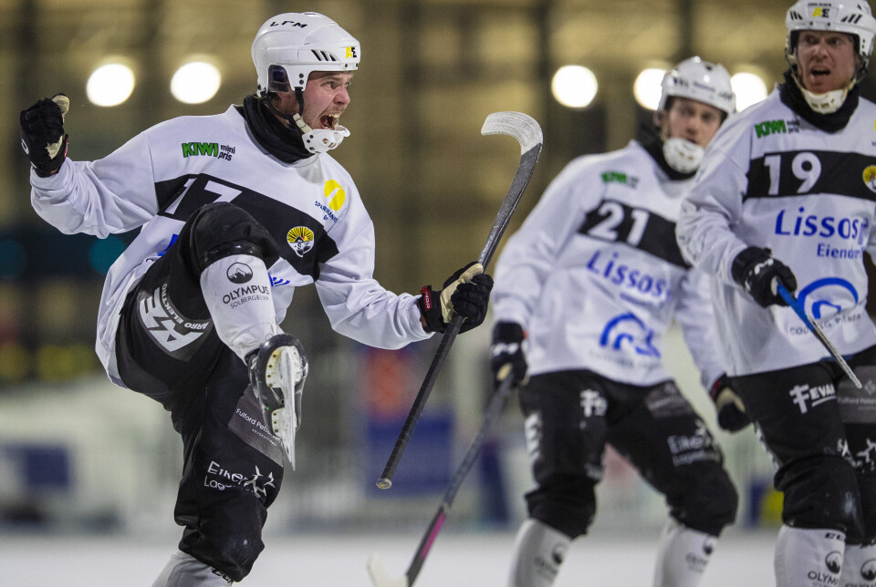 Kristian Hagen feirer 4-3-reduseringen.