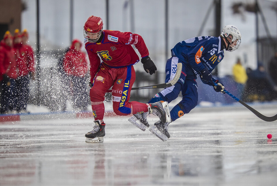 Drammens Marius Mørch Andersen stoppes med ulovlige midler på kontring og fikk et skikkelig mageplask.
