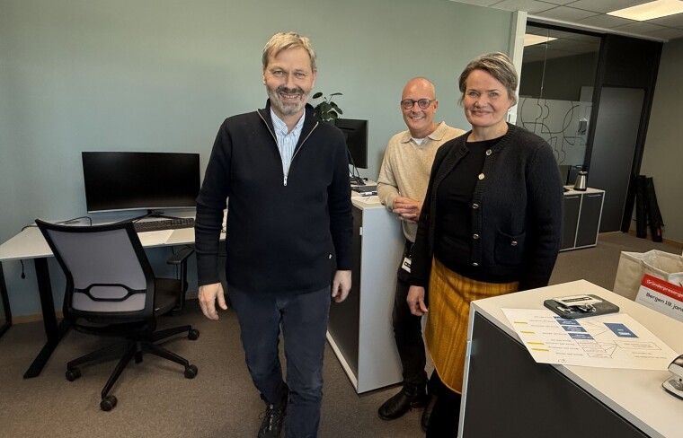 Kjell Wiik i Fishwell (fra venstre) vokser på Kontorhuset som ledes av Kolbjørn Stuvebakken og Trine Maren Skott-Myhre.
