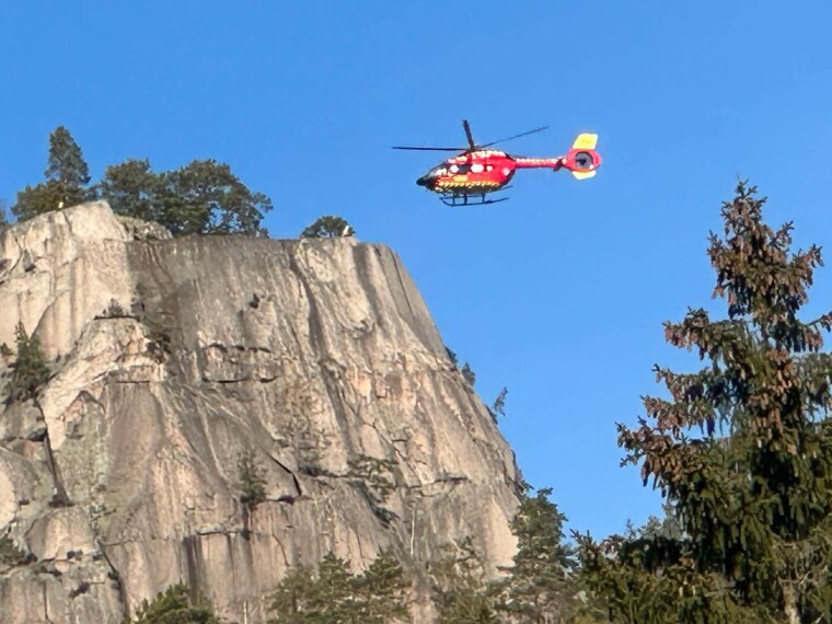 Derfor hang helikopteret over Knabben