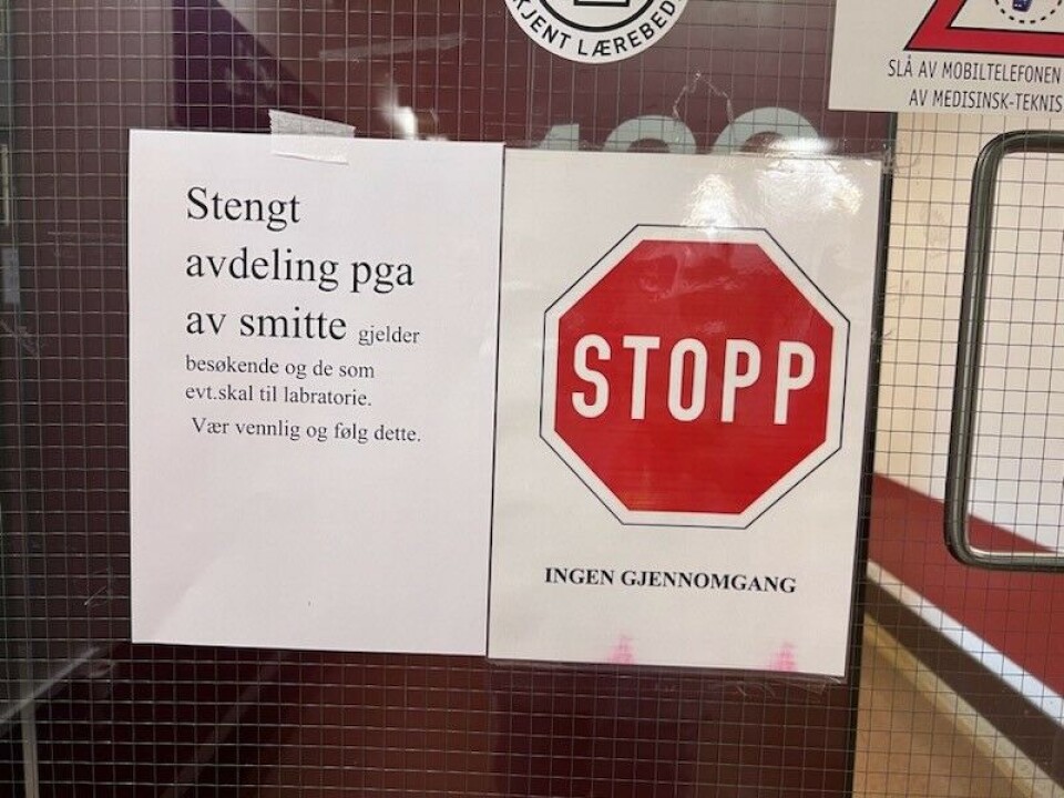 STENGT: Dette bildet møter besøkende på av berørte avdelingene.