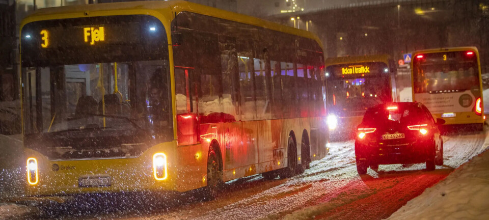 Slår Kinabuss-alarm: - Kan ta kontroll over bussene