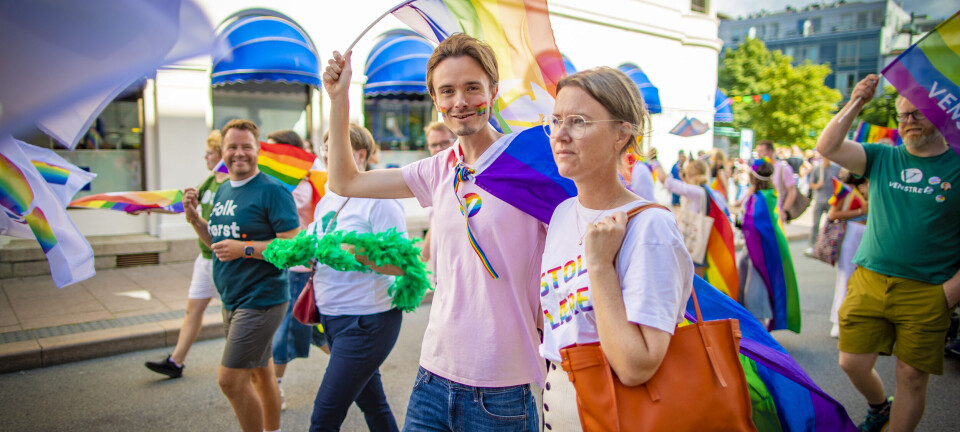 Heis flagget og hold det høyt hevet