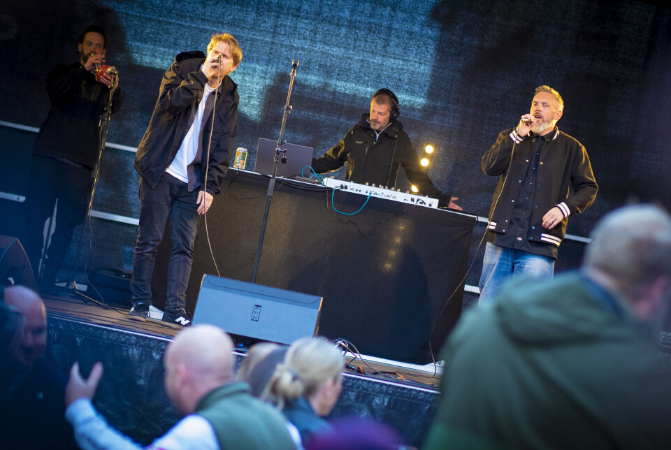 Utescene i Tollbugata, hiphop-konsert med DRM Klikk og Fiska.