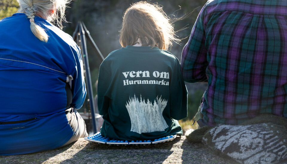 VERN: Både store og små hadde møtt opp for å vise sitt engasjement rundt Hurummarka.