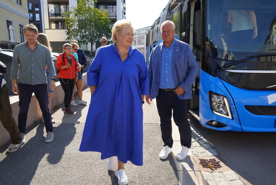 STORFINT BESØK: Ordfører i Drammen Kjell Arne Hermansen (H), tok imot Erna Solberg.