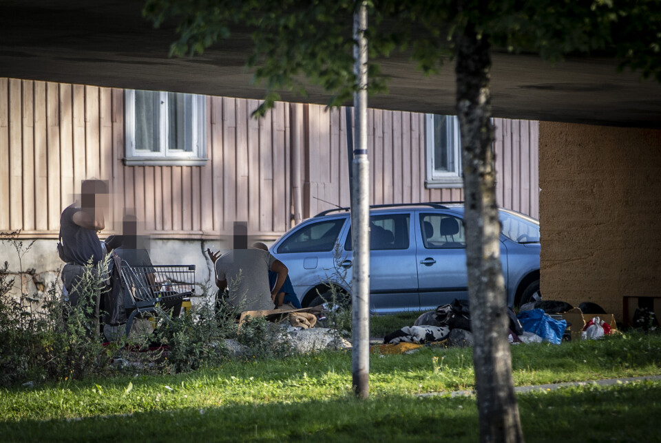 Tyvkobler seg på det kommunale vannet for kroppsvask, drikke og oppvask