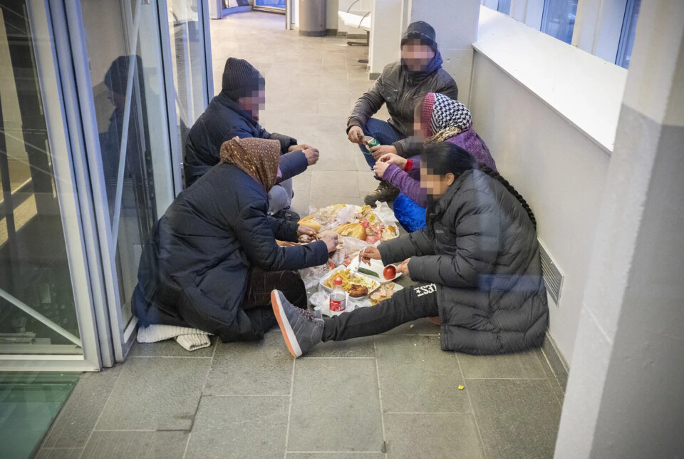 STASJONEN: Tiggernes tilstedeværelse i ventehallen på jernbanestasjonen har vært et gjentagende problem, selv om de ikke får lov til å oppholde seg her. De skal også være erklært uønsket hos Narvesen etter problemer med nasking og dårlig adferd.