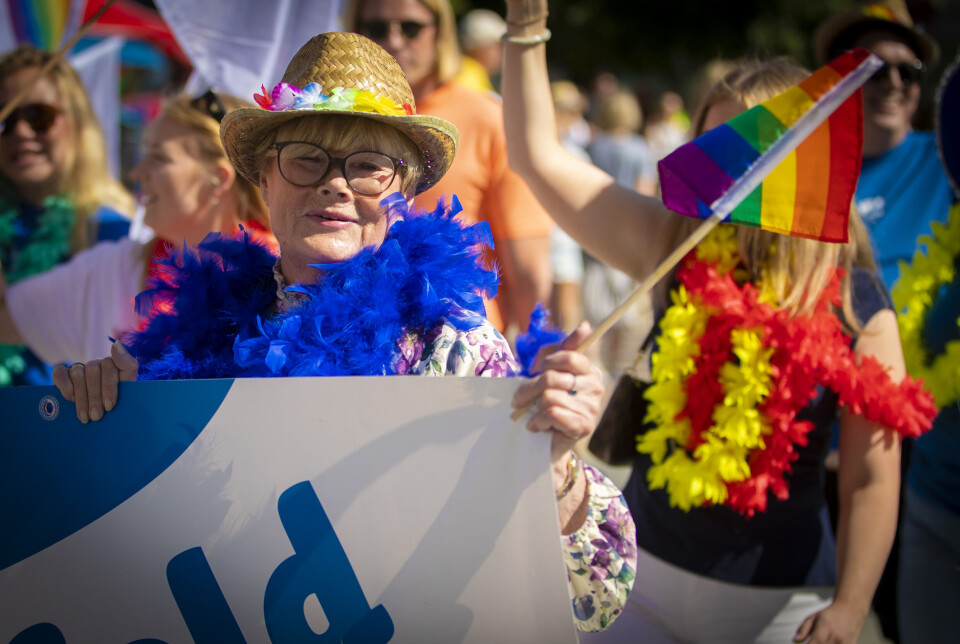 Europa-topp la turen til Drammen i rekordstor pride-parade