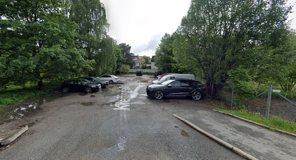 NY PLASS: Dette er den aktuelle parkeringsplassen det er snakk om. Det er nærliggende å anta at andre som benytter plassen må finne seg andre steder å parkere.