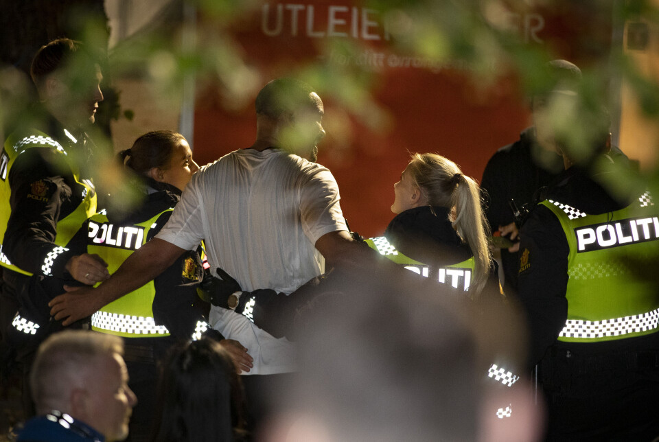 POLITI-SELFIE: Will Smith stilte villig opp da lovens lange arm ville posere med han.
