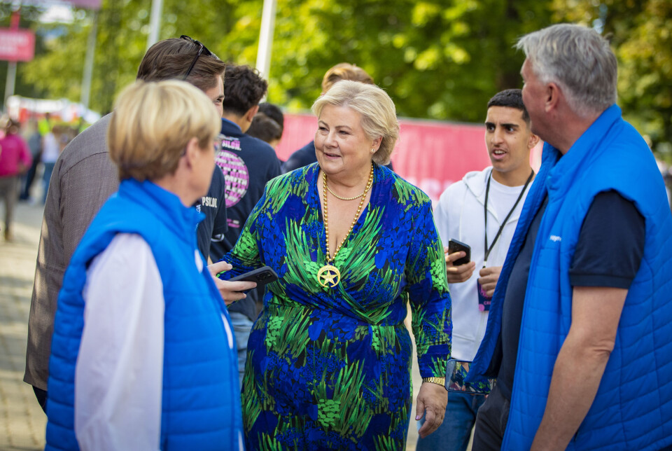 Erna med valg-stunt i Drammen under Elvefestivalen