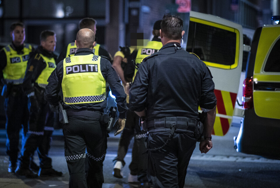 Arresten fyllt opp av bråkmakere i festival-natten