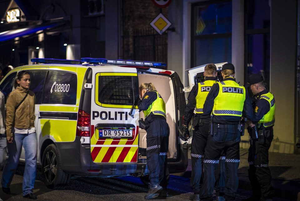 Arresten fyllt opp av bråkmakere i festival-natten