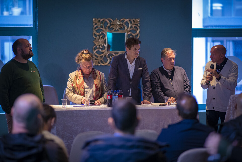 PANELET: Simon Nordanger (Senterpartiet), Kathy Lie (Sosialistisk Venstreparti), Sylo Taraku (Arbeiderpartiet), Rune Fortun (Venstre) og Geir Lippestad (Partiet Sentrum).