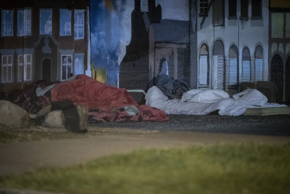 Overnatting under Strømsøbrua natt til mandag.