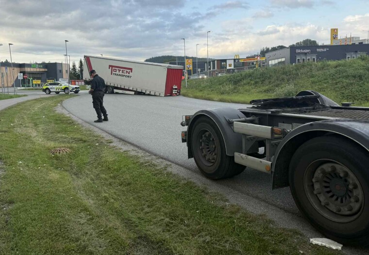BRÅSTOPP: Heldigvis var ingen andre trafikanter involvert. Hendelsen skyldes en teknisk svikt.