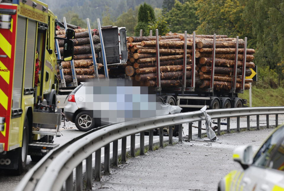 Møteulykke: Kvinne i 40åra omkom