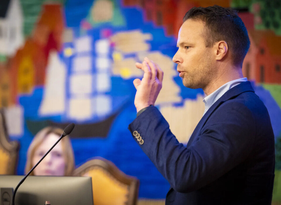 FORLANGTE BEKLAGELSE: - Når det kommer en så tydelig renvaskelse som dette her, hvor ingen ting er blitt gjort galt, og så sitter man dønn i ro. Det er flaut, sa Frp's Jon Helgheim.