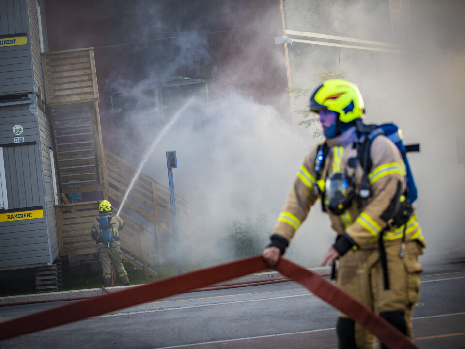 Full fyr på fjernvarmesentralen på Brakerøya - brenner i batterier
