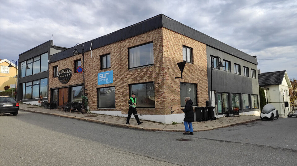 Ny stor politiaksjon i «møbelbutikken» i Vestfossen fredag ettermiddag